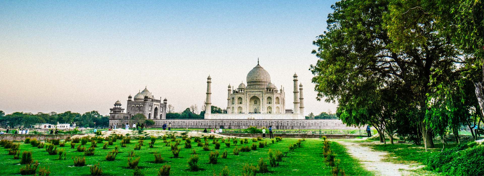 Same Day Taj Mahal Tour by Gatiman Express